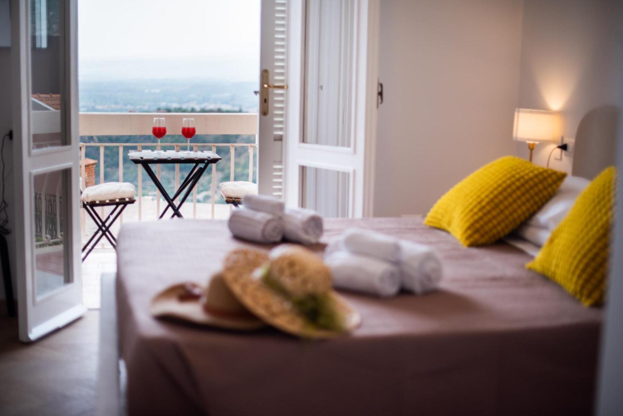 Villa Clara Suites Taormina Luaran gambar